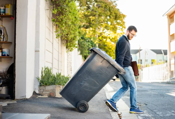 Best Construction Debris Removal  in Mapleton, MN